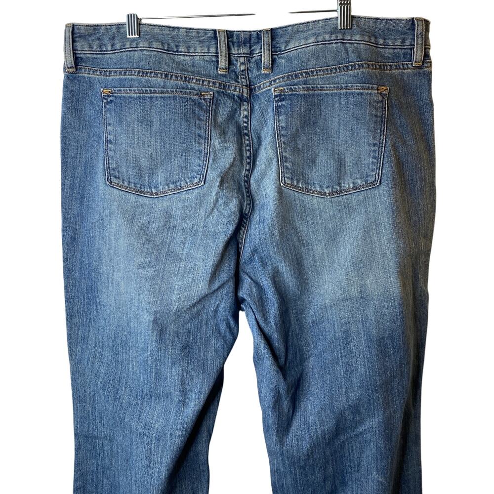 L.L. Bean Favorite Fit Medium Rinse Straight Leg Jeans Women's Size 20 - Picture 6 of 6